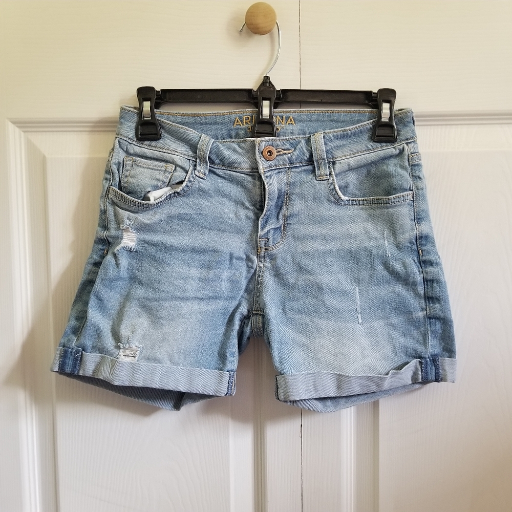 Arizona Jean Co. Women's Jean Shorts Size 1 Light Blue Distressed Pockets Cuffed